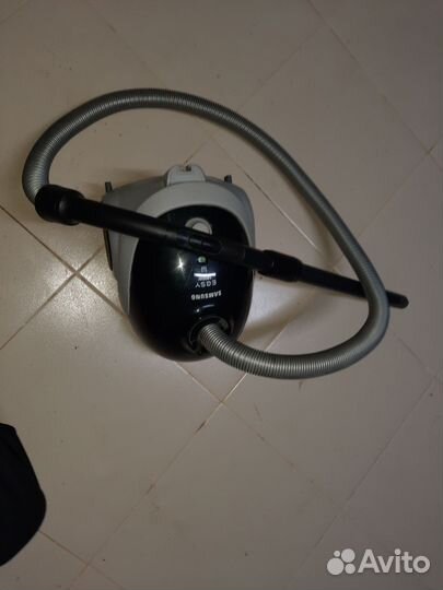 Пылесос samsung 1800W