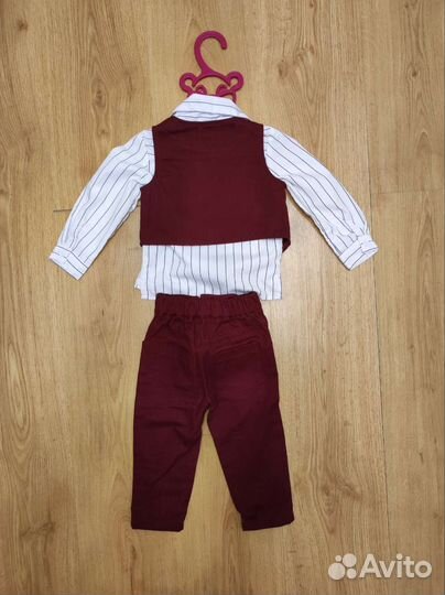 Костюм нарядный на мальчика 74-80 размер