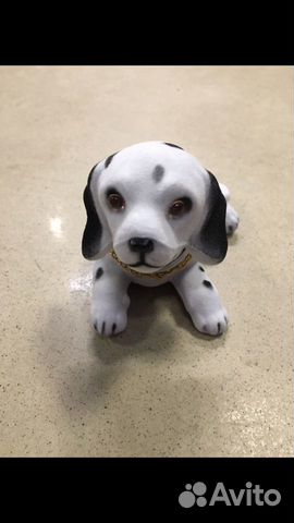 Собачка декоративная в автомобиль