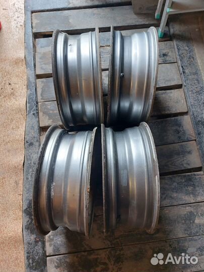 Диски на LADA largus R16