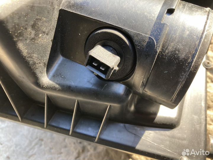 Корпус воздушного фильтра Шевроле Круз 1.6л