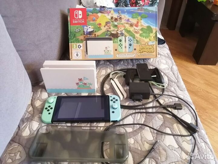Nintendo switch Animal crossing edition