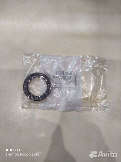 Сальник коленвала