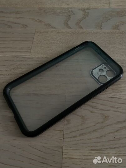 Чехол на iPhone 11
