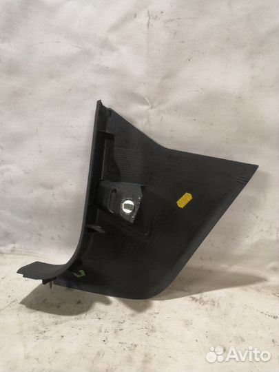 Накладка на порог передняя правая Volkswagen