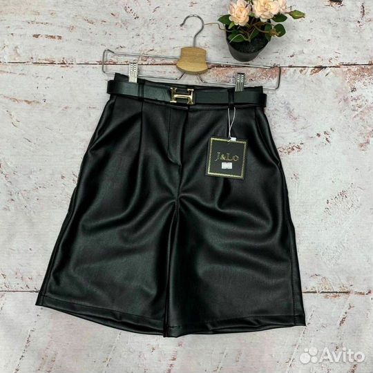 Шорты женские