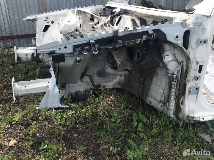 Лонжерон передний левый Audi A4 B7