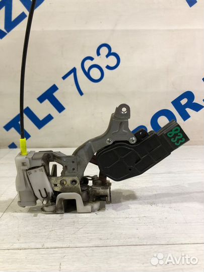 Замок двери задний левый peugeot 107 1.0 мт