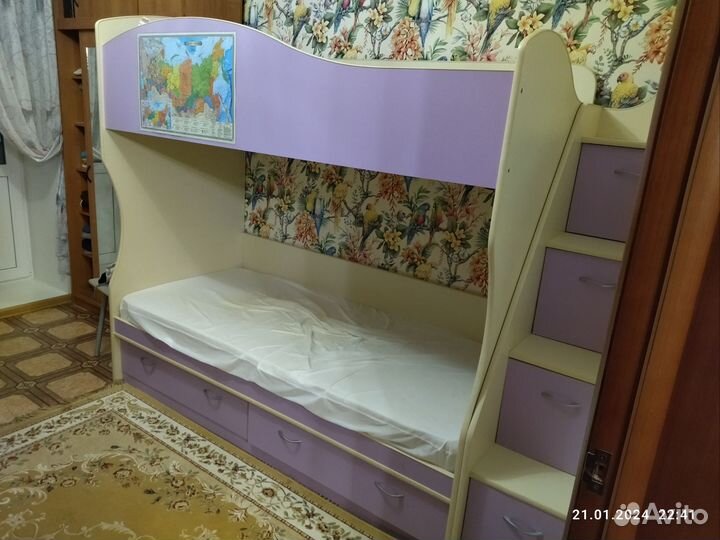 Двухъярусная кровать бу с матрасами