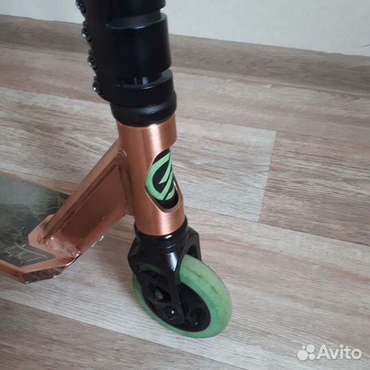 Трюковой самокат