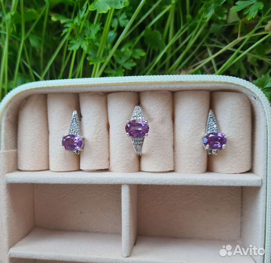 Серьги и кольцо с александритами