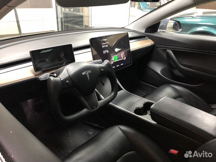 Tesla Model 3 271 л.с. AT, 2018, 71 000 км