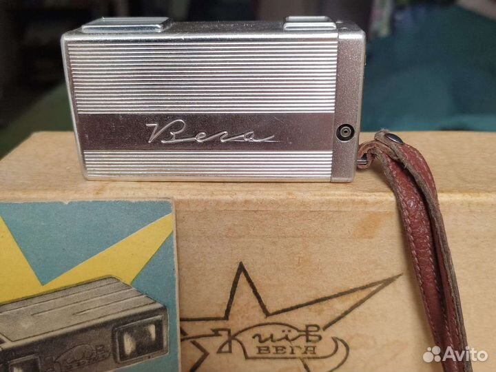 Пленочный фотоаппарат 