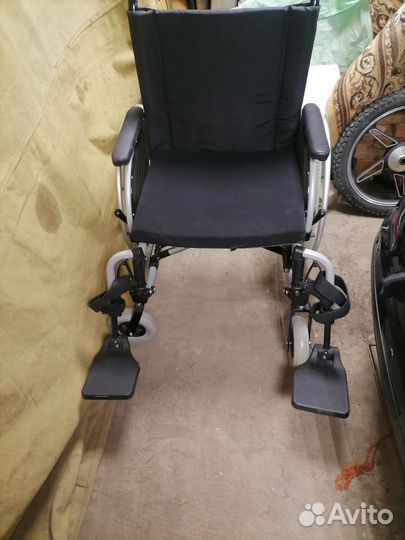 Инвалидная коляска складная бу