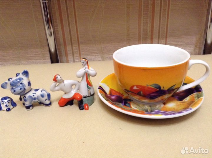 Статуэтки фарфоровые