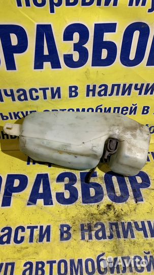Бачок омывателя Renault Logan