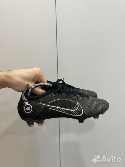 Футбольные бутсы Nike Mercurial