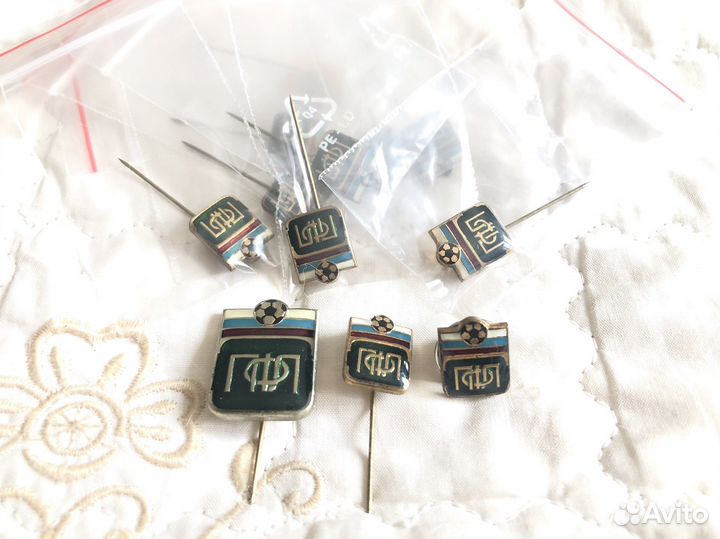 Значки низших футбольных лиг. Пфл 2000-е