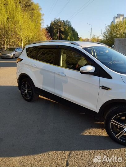 Ford Kuga 2.5 AT, 2017, 160 000 км