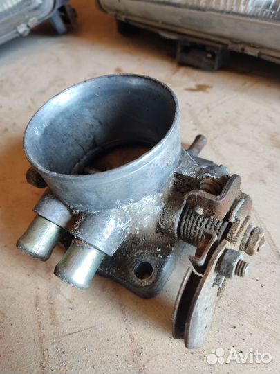 Дроссельная заслонка