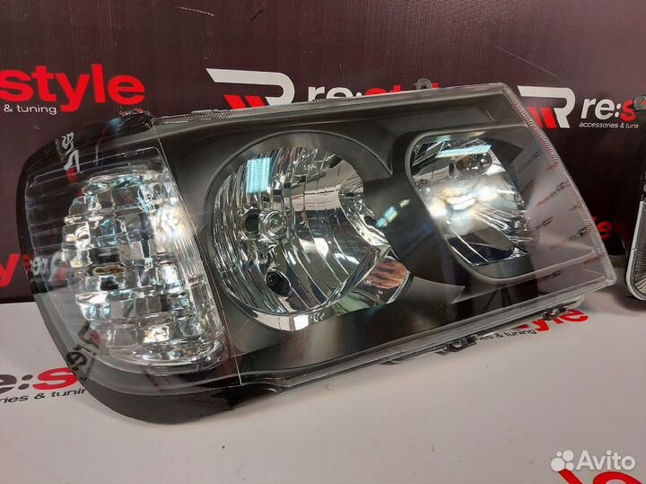 Фары Land Cruiser 100 1м 98-02г Стиль 2007 U2490