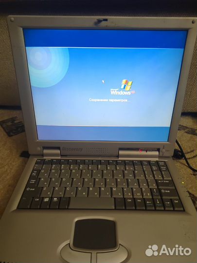 Старый ретро ноутбук fujitsu roverbook