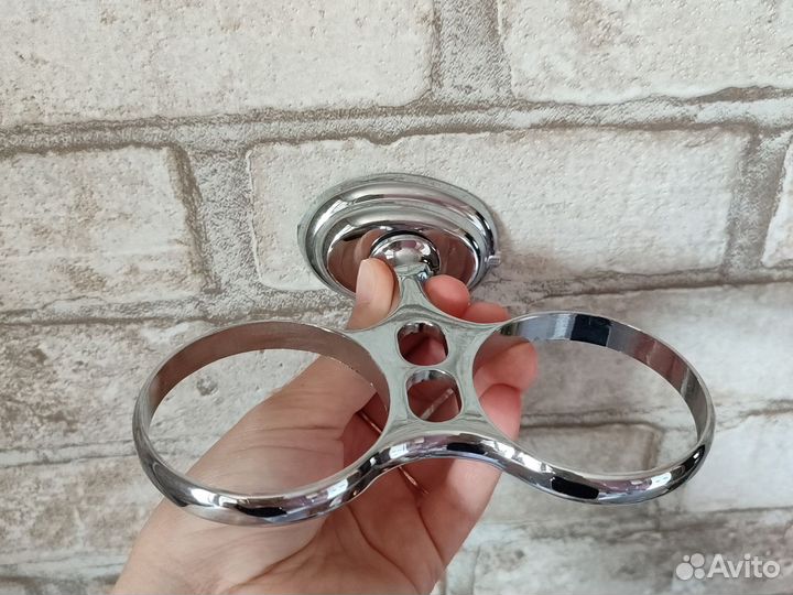 Стаканчики под зубные щётки/пасты