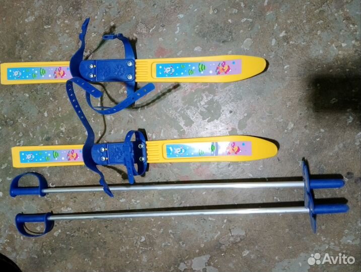 Лыжи и палки