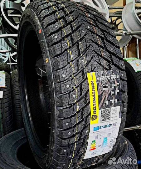 Roadmarch Winter XPro Studs 69 235/50 R18