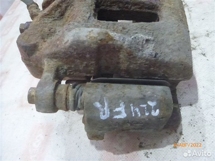 Суппорт передний правый Hyundai Santa Fe CM G6EA