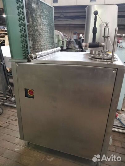 Фризер для мороженого Tetrapak Hoyer CM 400