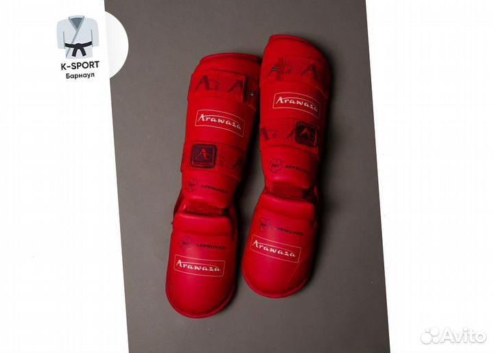 Защита ног для карате WKF Arawaza