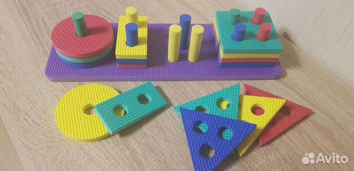 Развивающие игрушки