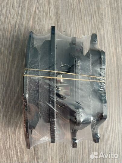 Колодки тормозные передние vw golf polo