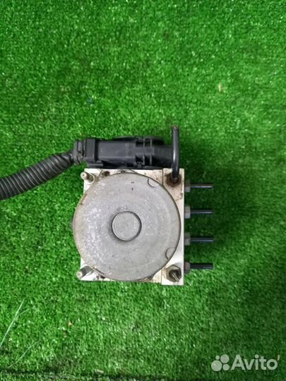 Блок abs Nissan Qashqai J10 HR16DE 2007