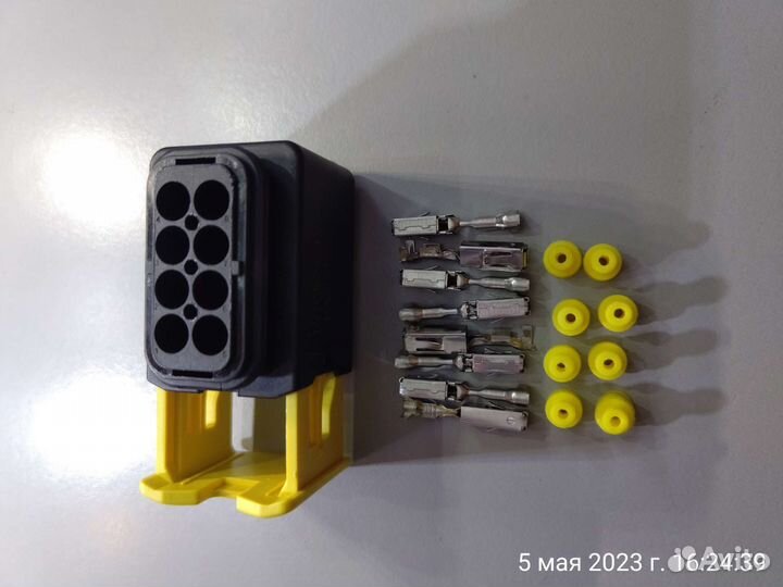Разъём фары восьмипиновый