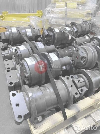 Каток поддерживающий CAT R450LC-3 81E7-00521