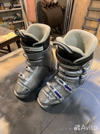 Горнолыжные ботинки женские размер 39-40
