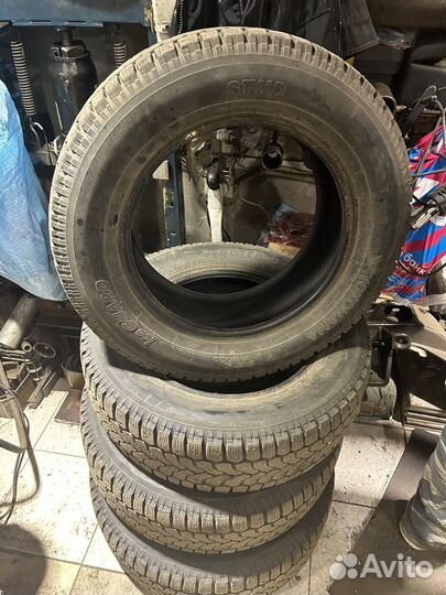 Зимняя резина 215 65 r 16