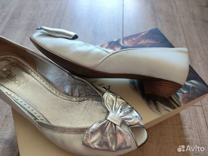 Туфли женские летние Gabor