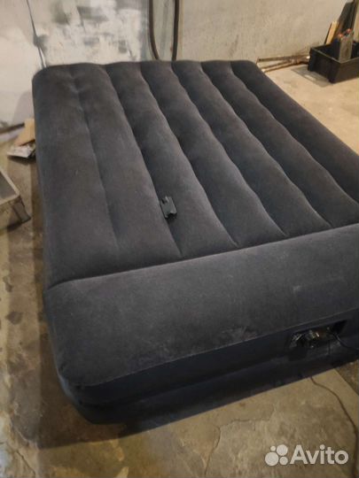 Надувной матрас intex