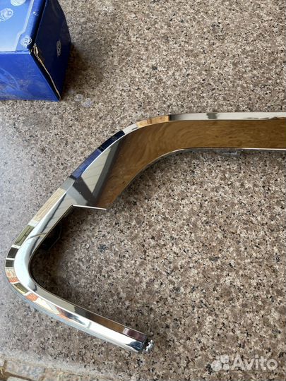 Молдинг бампера переднего правый LADA xray