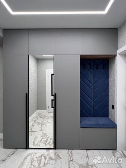 Прихожая на заказ с зеркалом