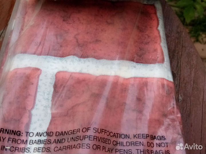 Зановись деоротивная керпичная стена 1200 х 15200