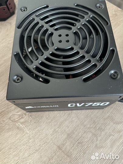 Блок питания Corsair CV750