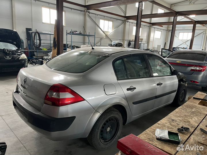 Разбор (б/у запчасти) Renault Megan 2 K4M760