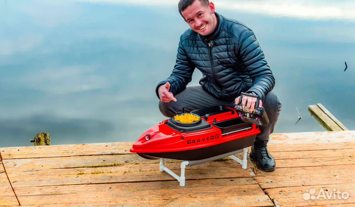 Кораблик для рыбалки и завоза прикормки