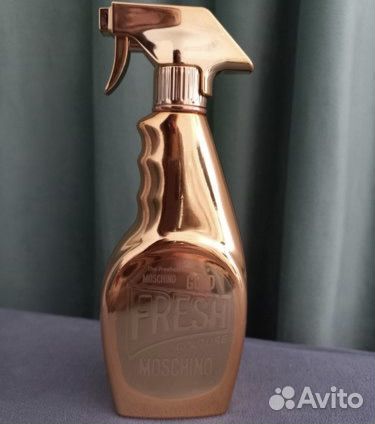 Moschino духи fresh gold