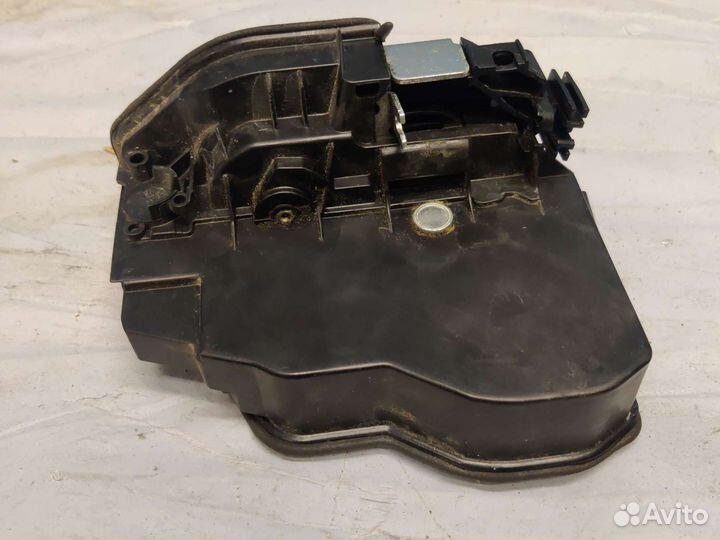 Замок задней левой двери BMW X3 F25