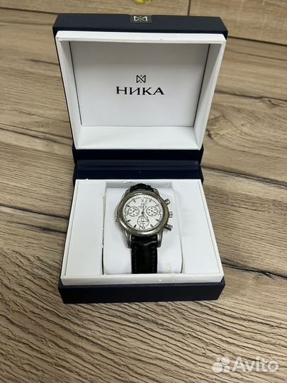 Часы Ника